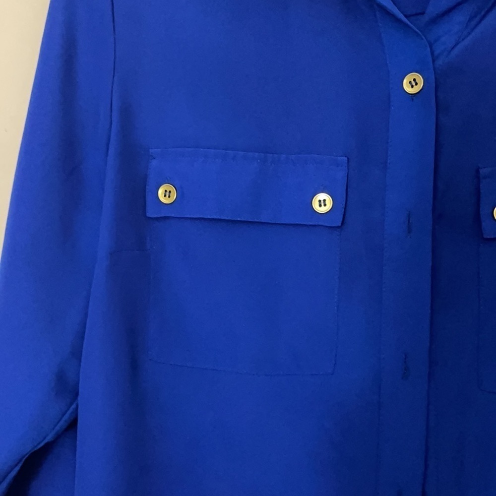 Shirt - Picture 2 of 8